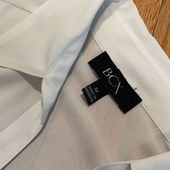 BCX White Semi-Sheer Button Down with Roll-Up Sleeves - Size M - Picture 4 of 4